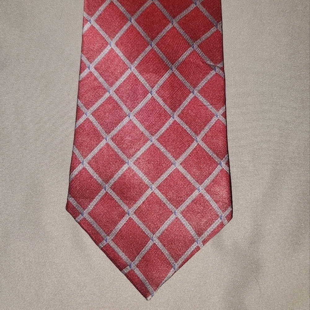BILL BLASS Red tie with silver lines NEW